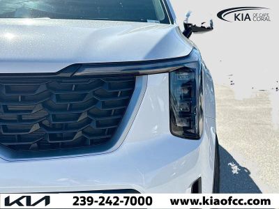 2026 Kia Sorento — photo 8 view