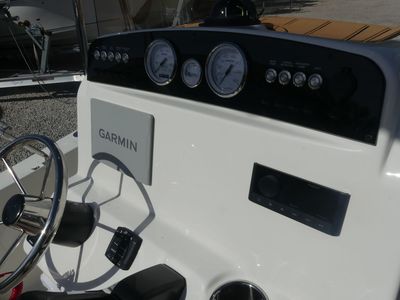 2026 Pioneer Boats Islander 180 - Photo 9