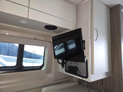2022 Thor Motor Coach Tellaro - Photo 10