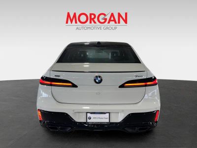 2025 BMW 7 Series — photo 7 view