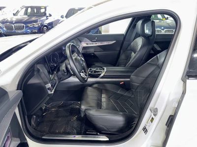 2025 BMW 7 Series — photo 21 view