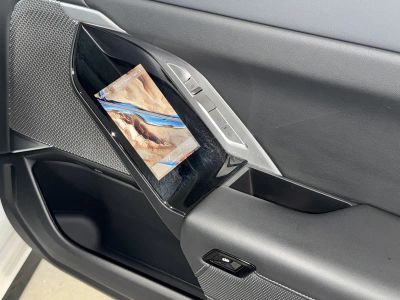 2025 BMW 7 Series — photo 12 view