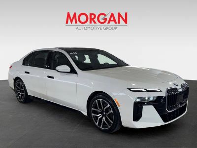 2025 BMW 7 Series — side profile view