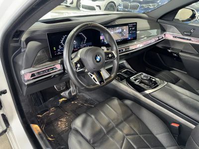 2025 BMW 7 Series — photo 22 view