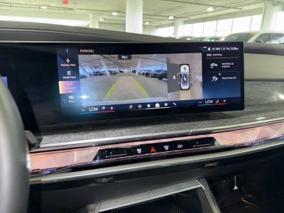 2025 BMW 7 Series — photo 29 view