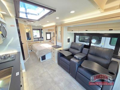 2026 Qwest 25L - Photo 41