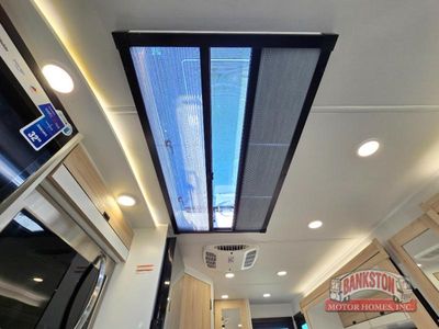 2026 Qwest 25L - Photo 40