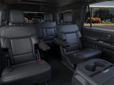 2026 Ford Expedition - Photo 12