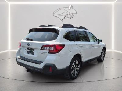 2019 Subaru Outback — detail view