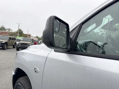 2026 Ram 1500 — photo 11 view