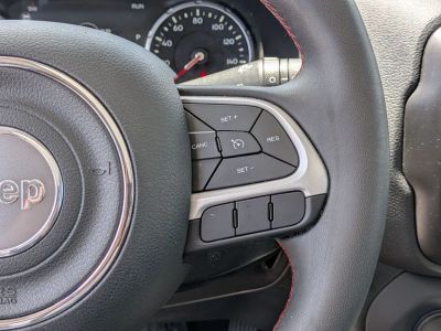 2023 Jeep Renegade — photo 18 view