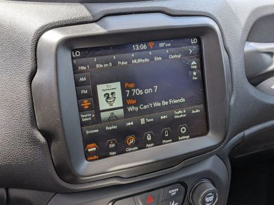 2023 Jeep Renegade — photo 20 view