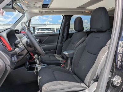 2023 Jeep Renegade — photo 12 view