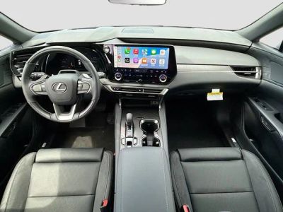 2026 Lexus RX — photo 17 view