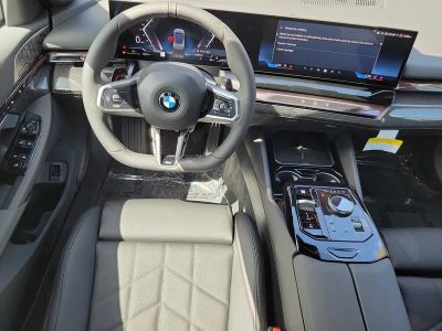2026 BMW 5 Series — photo 8 view