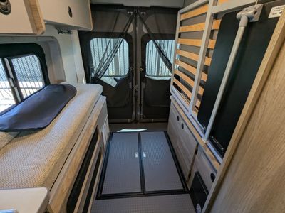 2026 Winnebago Solis — photo 21 view