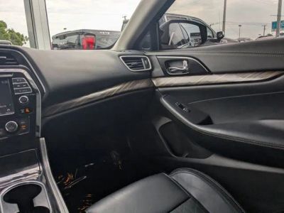 2016 Nissan Maxima — photo 14 view