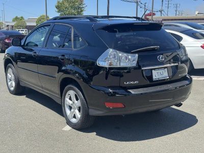 2004 Lexus RX 330 — interior view