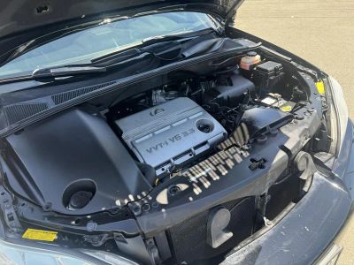 2004 Lexus RX 330 — photo 18 view