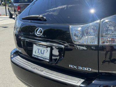 2004 Lexus RX 330 — photo 27 view