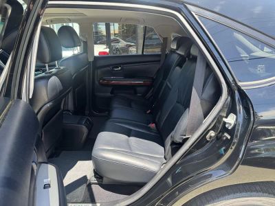 2004 Lexus RX 330 — engine compartment view