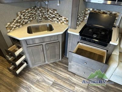 2021 NeXus RV Wraith - Photo 10