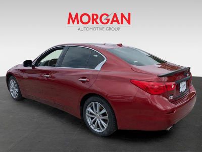 2016 INFINITI Q50 — engine compartment view