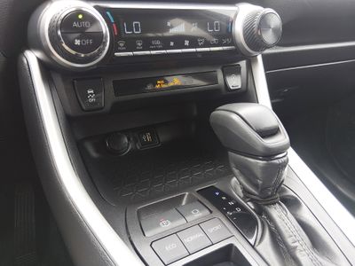 2024 Toyota RAV4 — photo 20 view