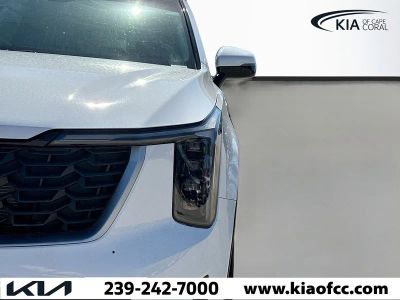 2026 Kia Sorento — photo 8 view
