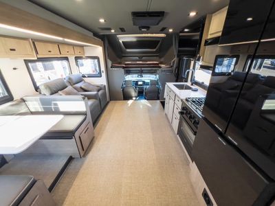 2026 Grand Design LINEAGE F SERIES - Photo 4