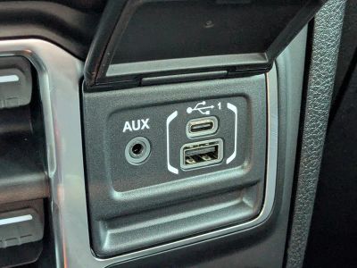 2026 Jeep Gladiator — photo 22 view
