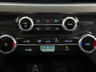 2025 Ford F-150 - Photo 14