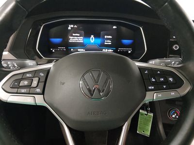 2024 Volkswagen Jetta — photo 12 view