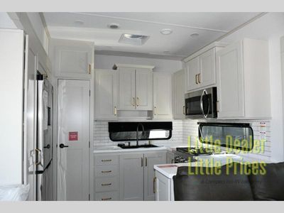 2026 Grand Design Influence - Photo 13