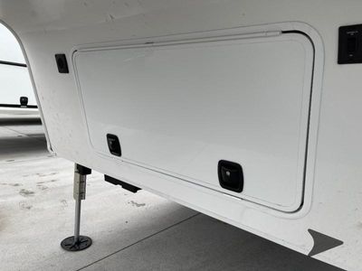 2026 Brinkley Model Z - Photo 22