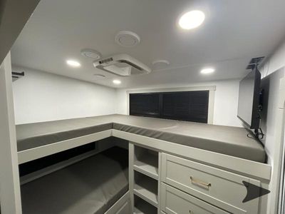2026 Brinkley Model Z - Photo 38