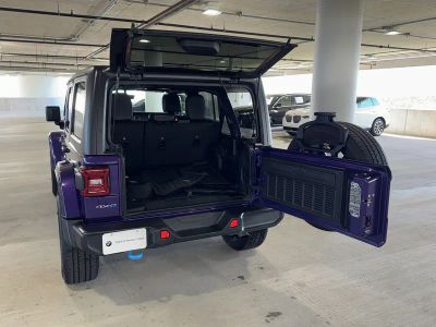 2023 Jeep Wrangler — photo 13 view