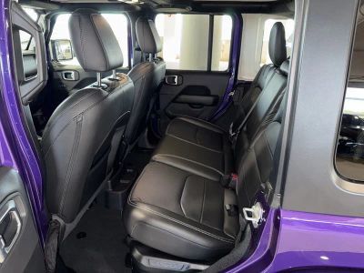 2023 Jeep Wrangler — photo 15 view