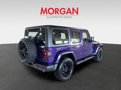 2023 Jeep Wrangler — photo 8 view