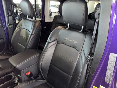 2023 Jeep Wrangler — photo 32 view