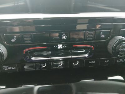 2023 Jeep Grand Cherokee - Photo 18