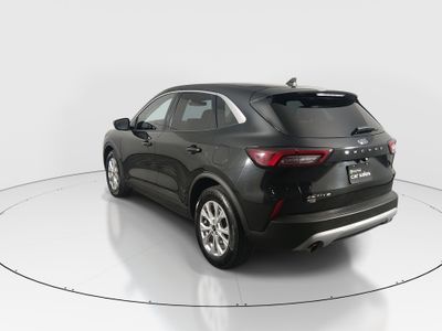 2024 Ford Escape — detail view