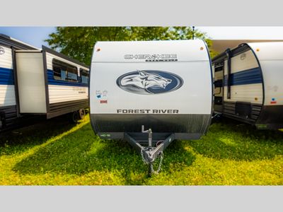 2025 Forest River Cherokee Grey Wolf - Photo 3