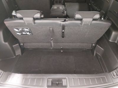 2024 Mitsubishi Outlander Plug-In Hybrid — photo 11 view