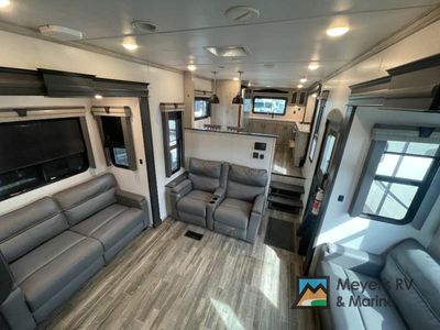2022 Keystone RV Alpine - Photo 6
