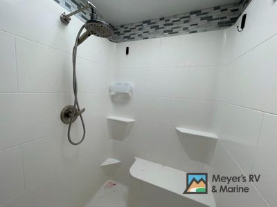 2022 Keystone RV Alpine - Photo 33