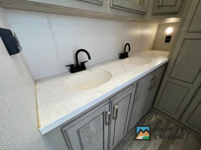 2022 Keystone RV Alpine - Photo 31