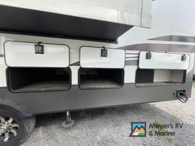 2022 Keystone RV Alpine - Photo 36