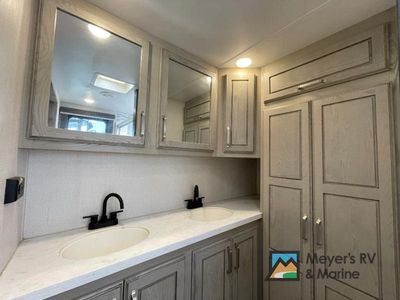 2022 Keystone RV Alpine - Photo 30