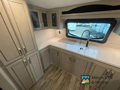 2022 Keystone RV Alpine - Photo 11